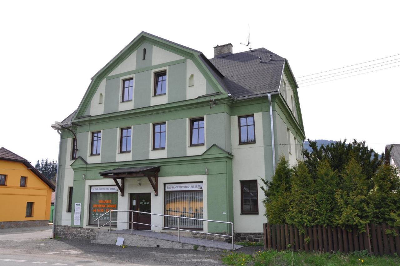 Apartmanove Ubytovani V Koutech Loučná nad Desnou Екстериор снимка